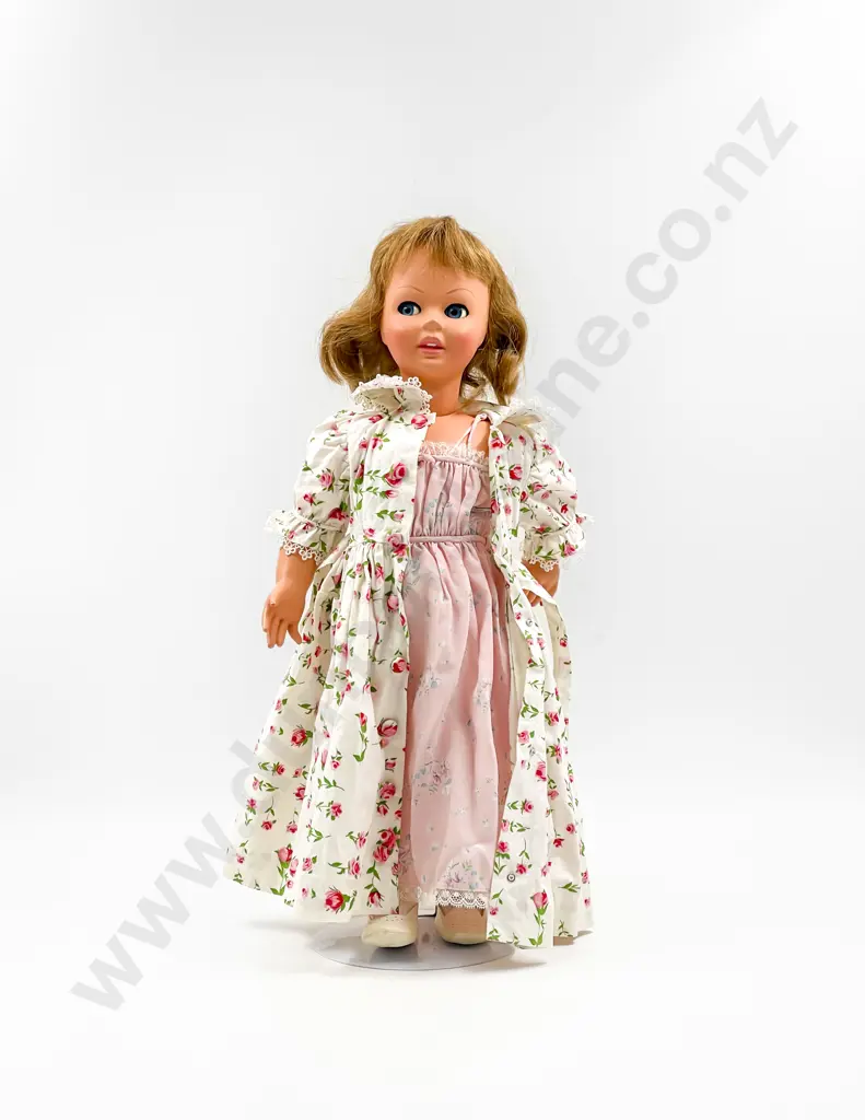Bonomi Italy All Hard Plastic Teen Doll Image 1++