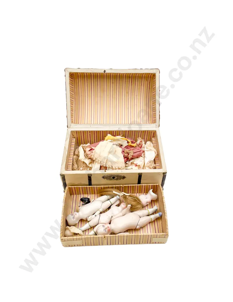 Antique Doll Trousseau Trunk Image 1++