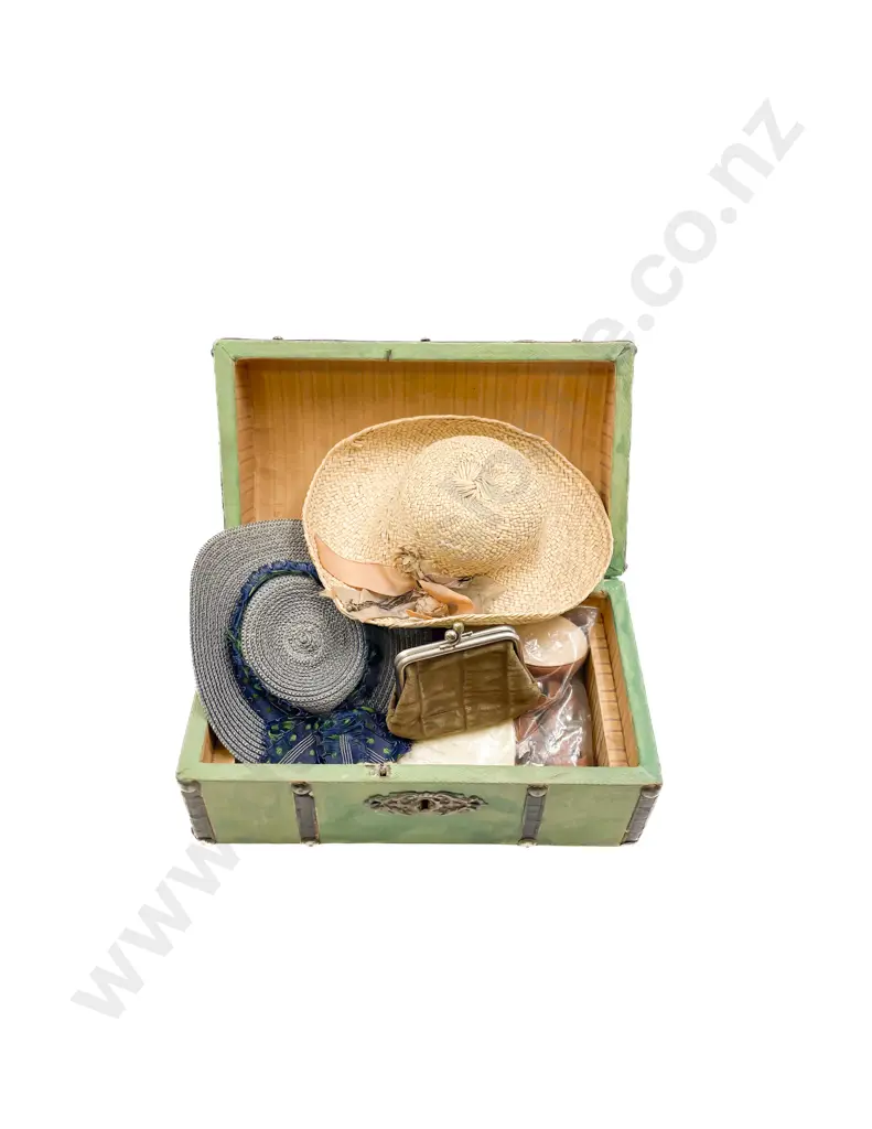 Antique Doll Trousseau Trunk Image 1++