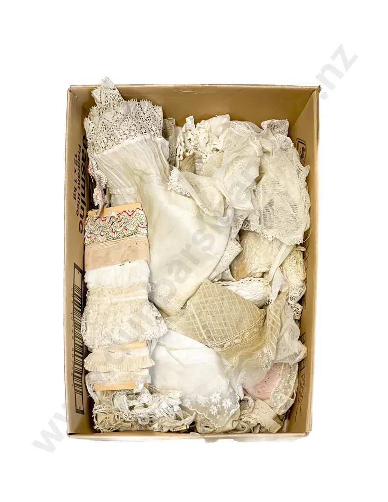 Good Collection Antique Laces Image 1++