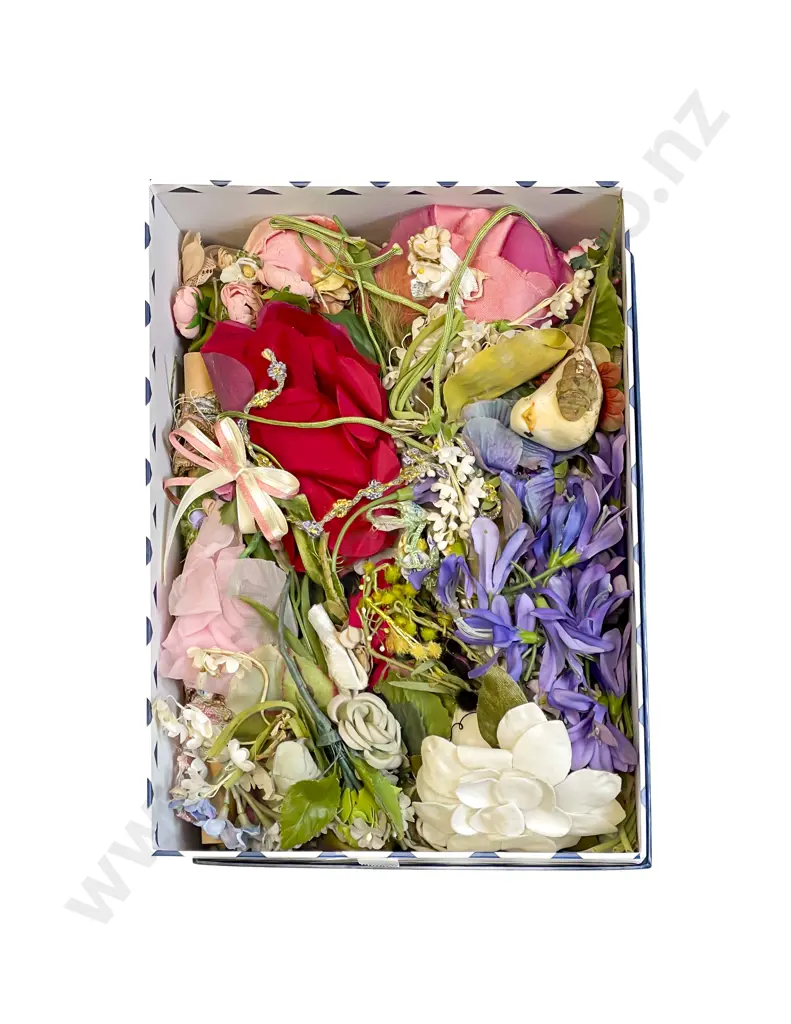 Collection Vintage Milliner's Flowers Image 1++