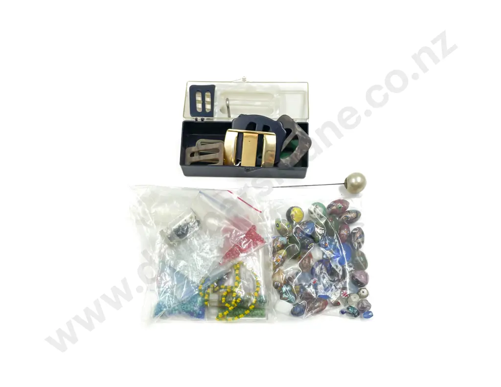 Small Qty Venetian Beads Seed Beads and Buckles Image 1++