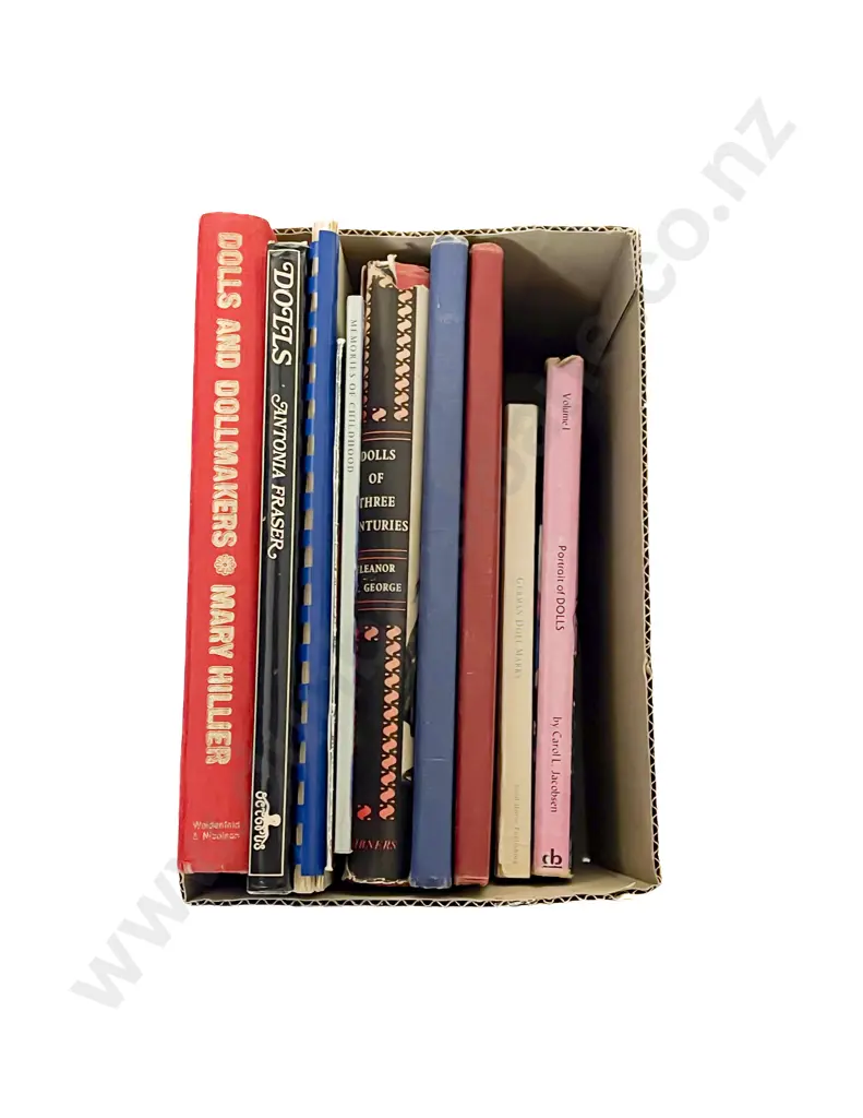 Qty Assorted Doll Reference Books Image 1++