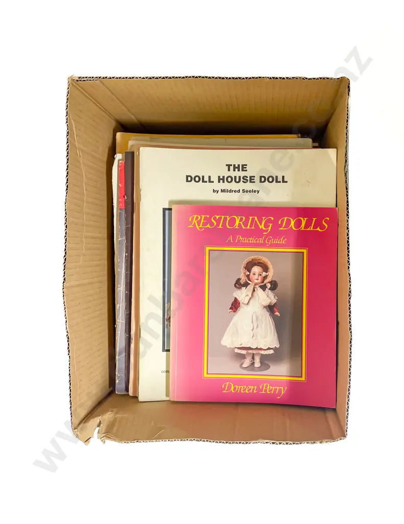 Carton Qty Doll Maker with Restoring Doll and Fashion Booklets/Magazines Image 1++