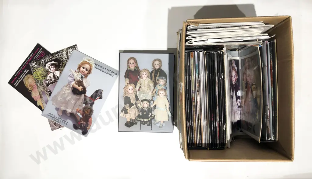 Carton Qty Lambrail - Teucquam Paris Auction House Doll and Toy Magazines Image 1++