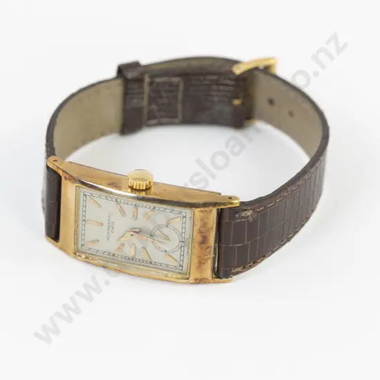 Circa Early 1940's 18ct Cased Patek Philippe 'Tegolino' Reference 425 Wrist Watch