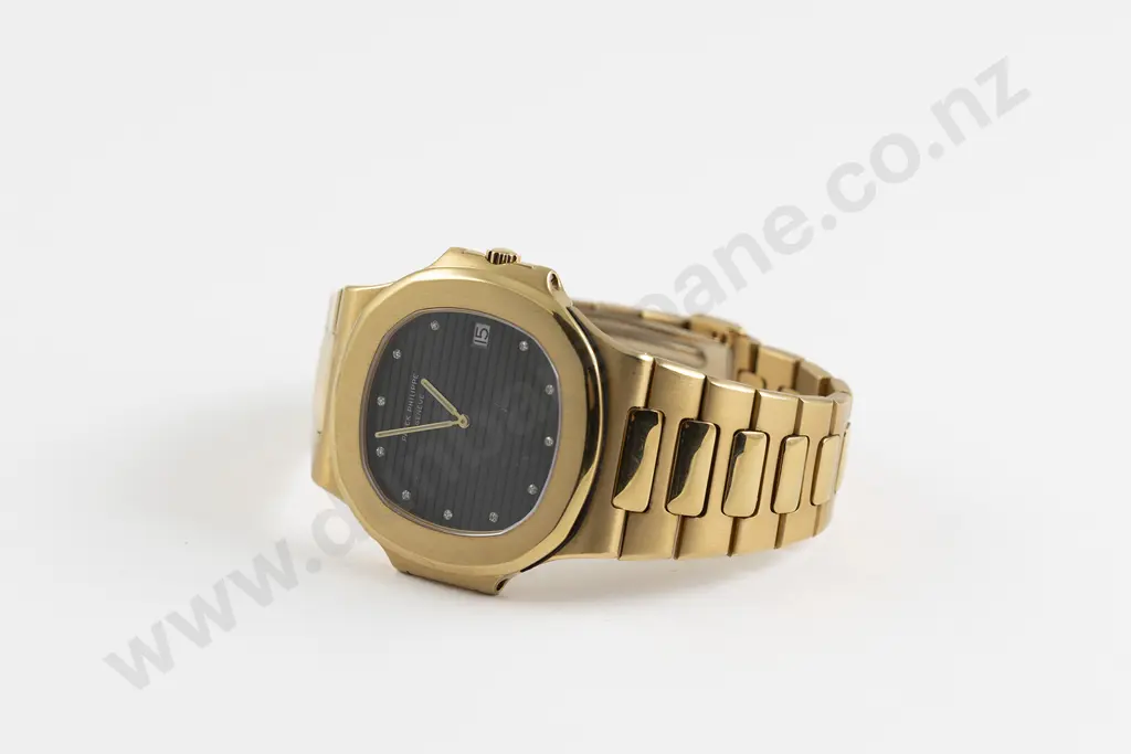 C1979 Patek Philippe Reference 3800/1 (3700) Jumbo Nautilus Automatic Wrist Watch Image 1++
