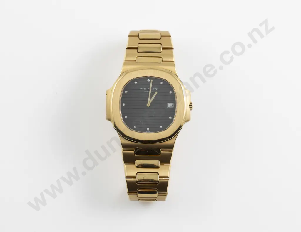 C1979 Patek Philippe Reference 3800/1 (3700) Jumbo Nautilus Automatic Wrist Watch Image 1++