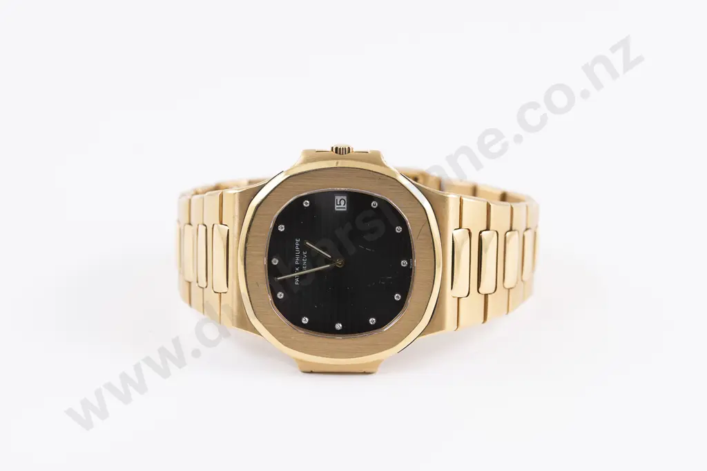 C1979 Patek Philippe Reference 3800/1 (3700) Jumbo Nautilus Automatic Wrist Watch Image 1++