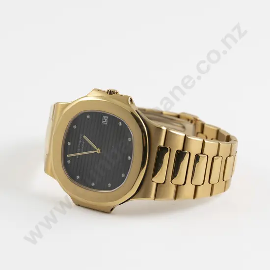 C1979 Patek Philippe Reference 3800/1 (3700) Jumbo Nautilus Automatic Wrist Watch