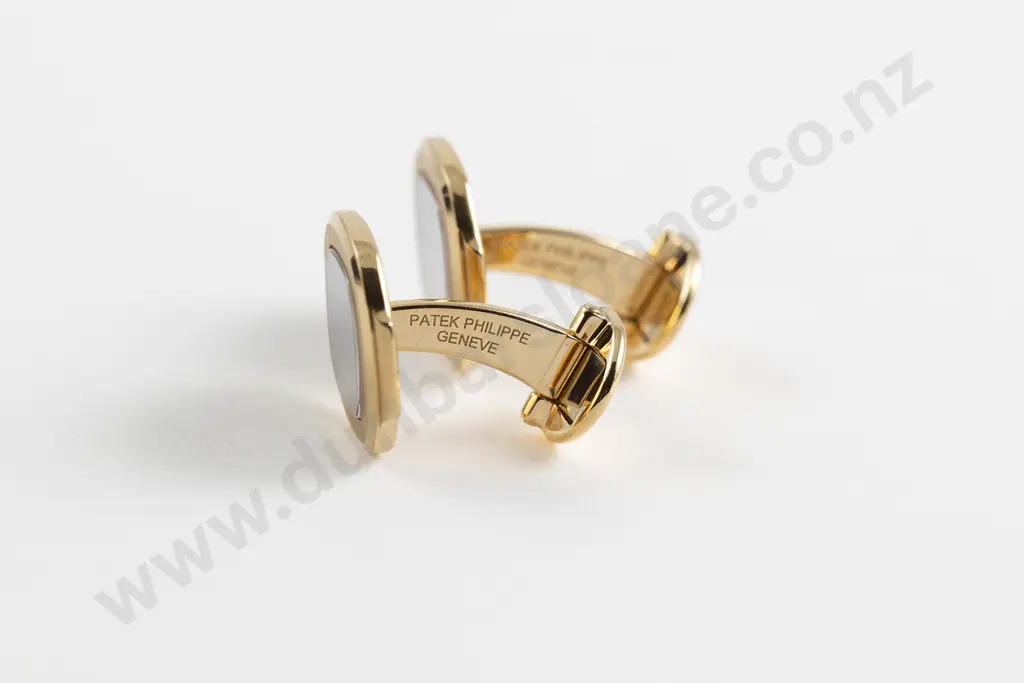 Pair Patek Philippe 750 (18ct) Cuff Links Matching the Jumbo Nautilus Wrist Watch Image 1++