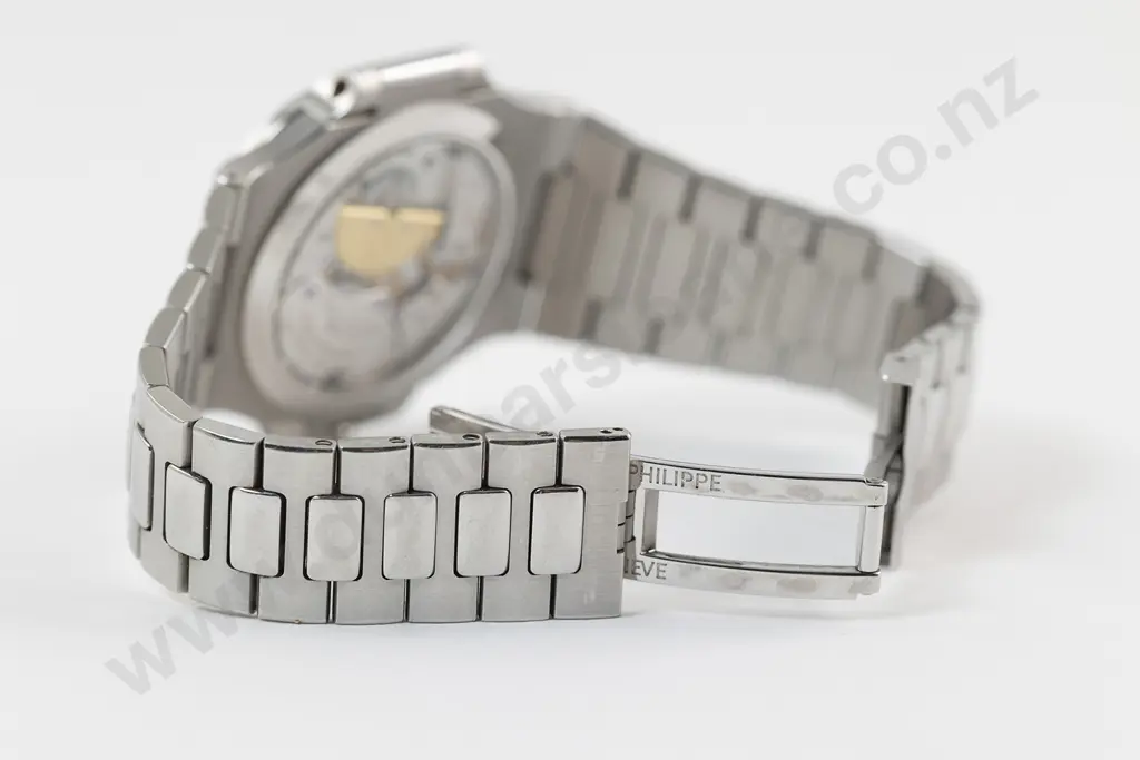 Patek Philippe Reference 3712/1A-001 Nautilus Automatic Wrist Watch Image 1++