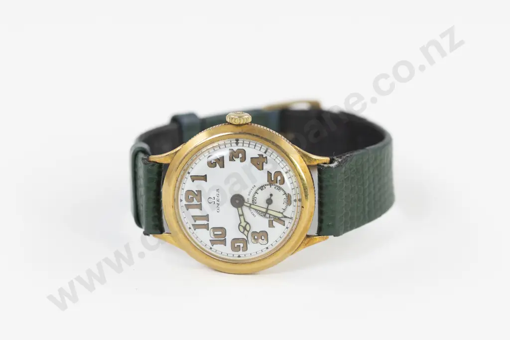 WWI 18ct Cased Officers Trench Wrist Watch Image 1++