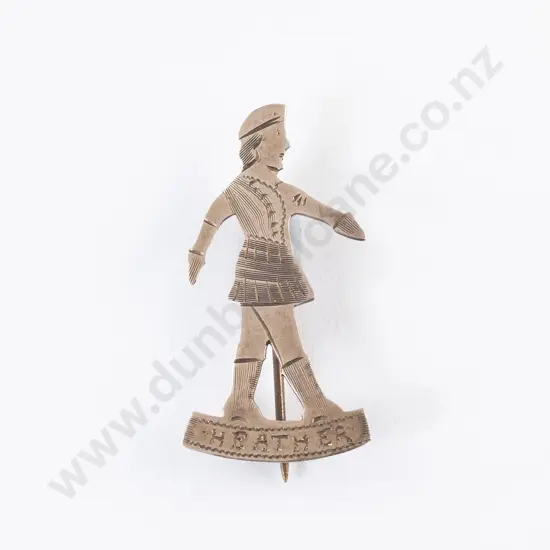 NZ 9ct Marching Girls Lapel Brooch