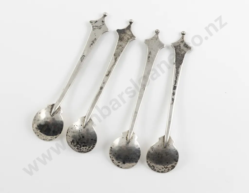 NZ Jeweller Elsie Reeve Four Silver and Enamelled Coffee Spoons Image 1++
