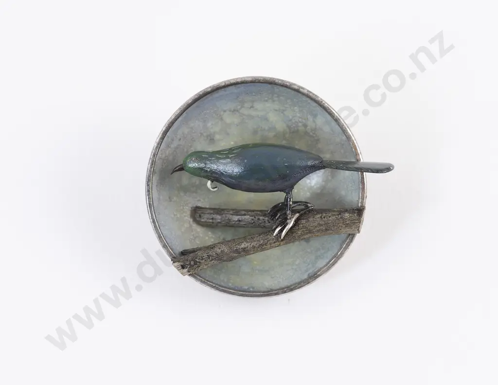 NZ Jeweller Tania Patterson Tui Brooch Image 1++