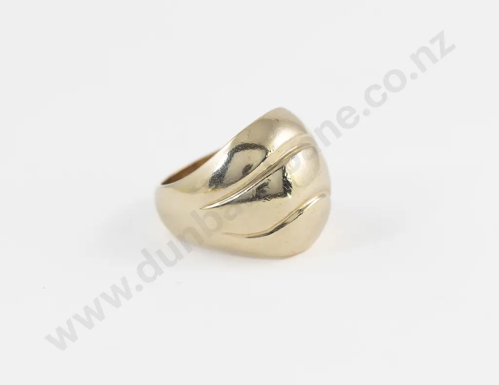 NZ Jeweller Jens Hansen 9ct Domed Ring Image 1++