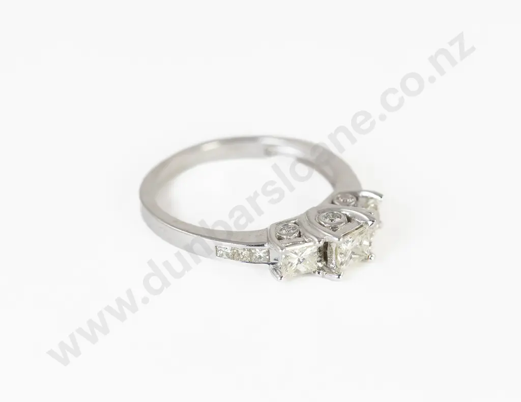 14ct White Gold 15stone Diamond Ring Image 1++