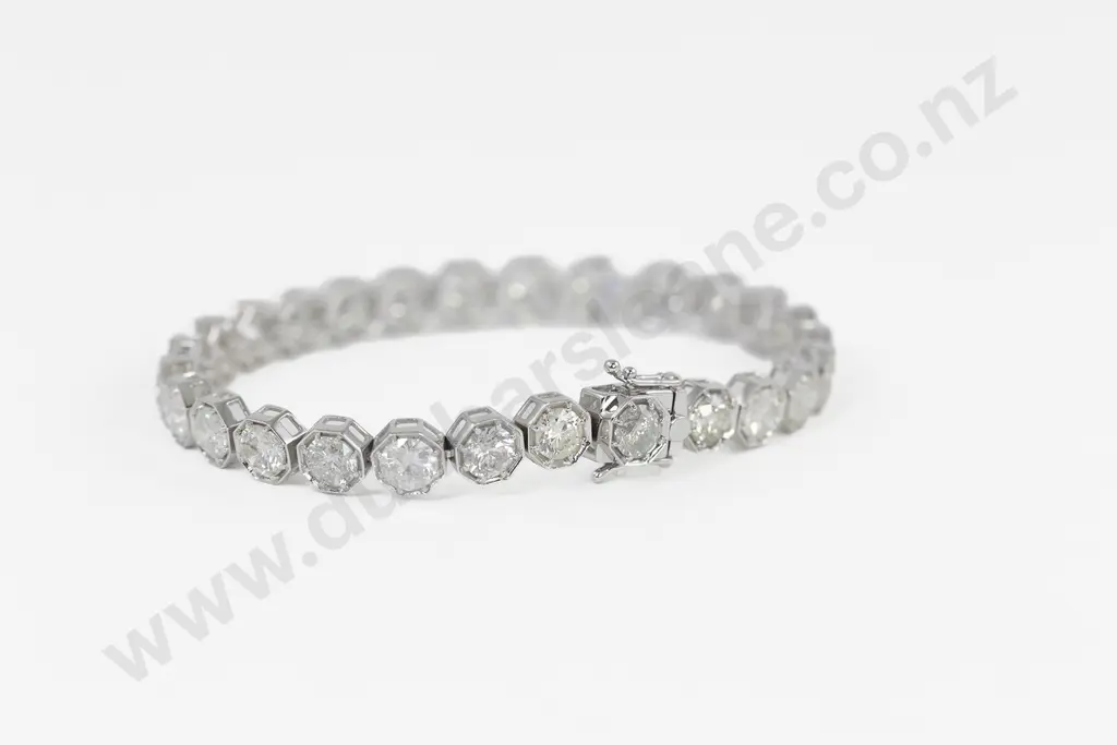 14ct White Gold Diamond Tennis Bracelet Image 1++