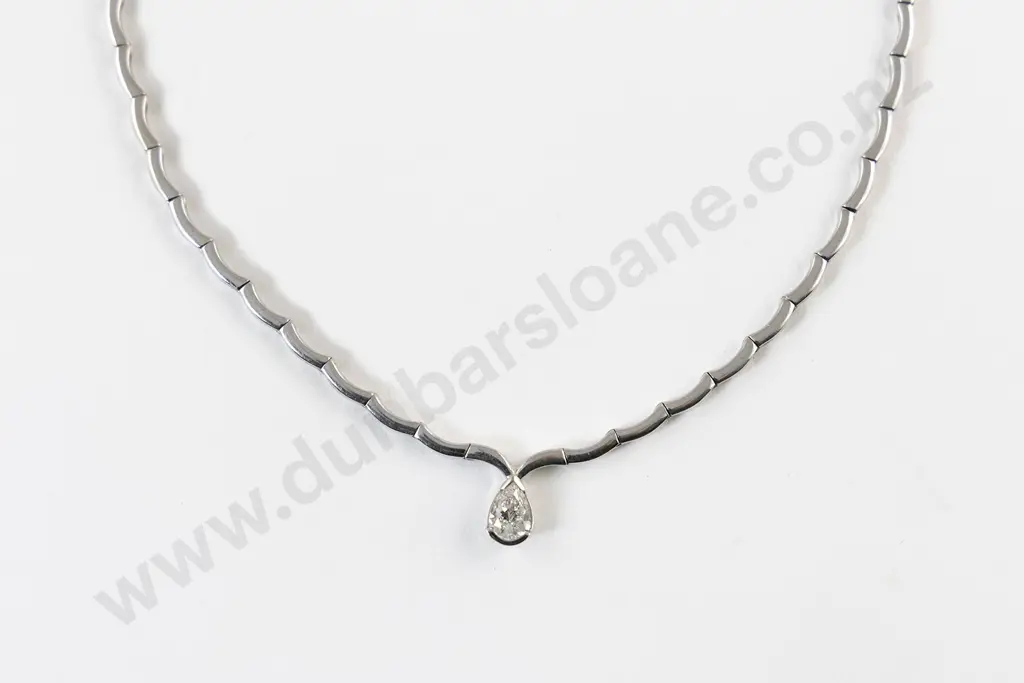 18ct White Gold Solitaire Diamond Necklace Image 1++