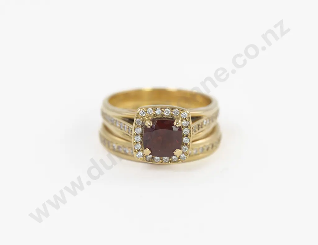 18ct 41stone Garnet and Diamond Cluster Ring Image 1++