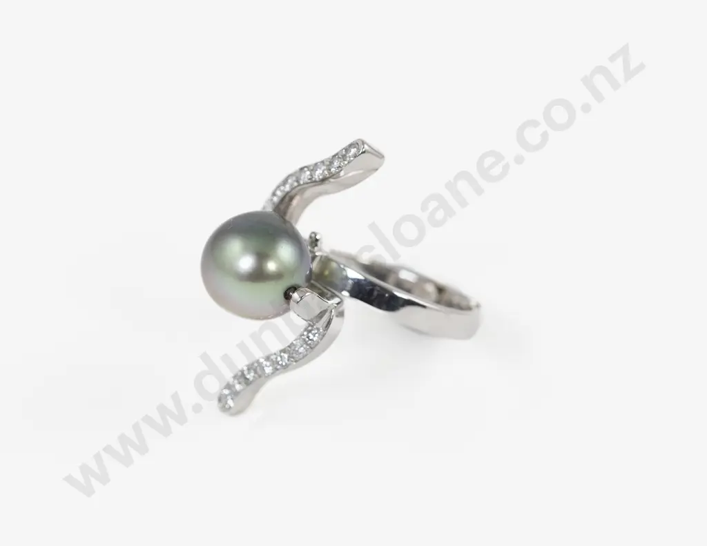 18ct White Gold Single South Seas Cultured Pearl Dress Ring Image 1++