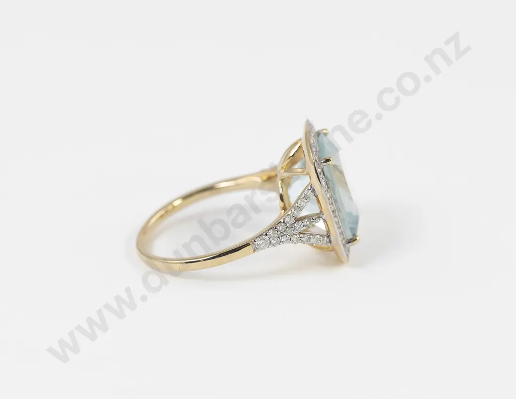 14ct 63stone Aquamarine and Diamond Dress Ring Image 1++