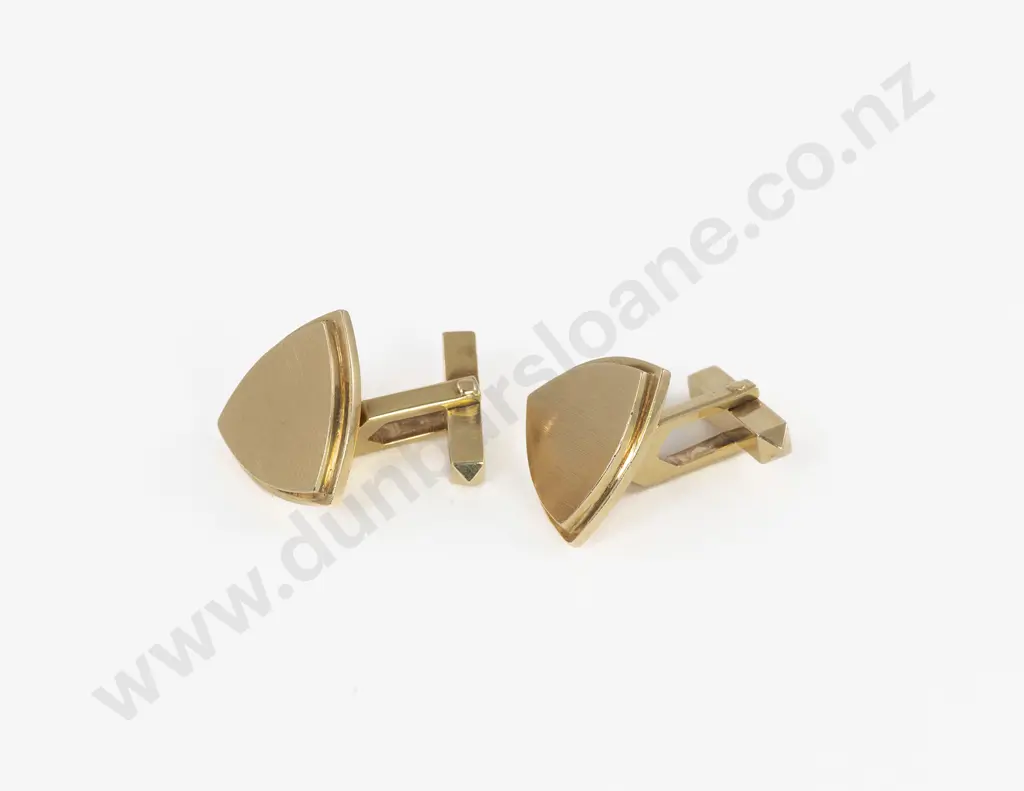 Pair 14ct Yellow Gold Plain Triangle Cuff-Links Image 1++