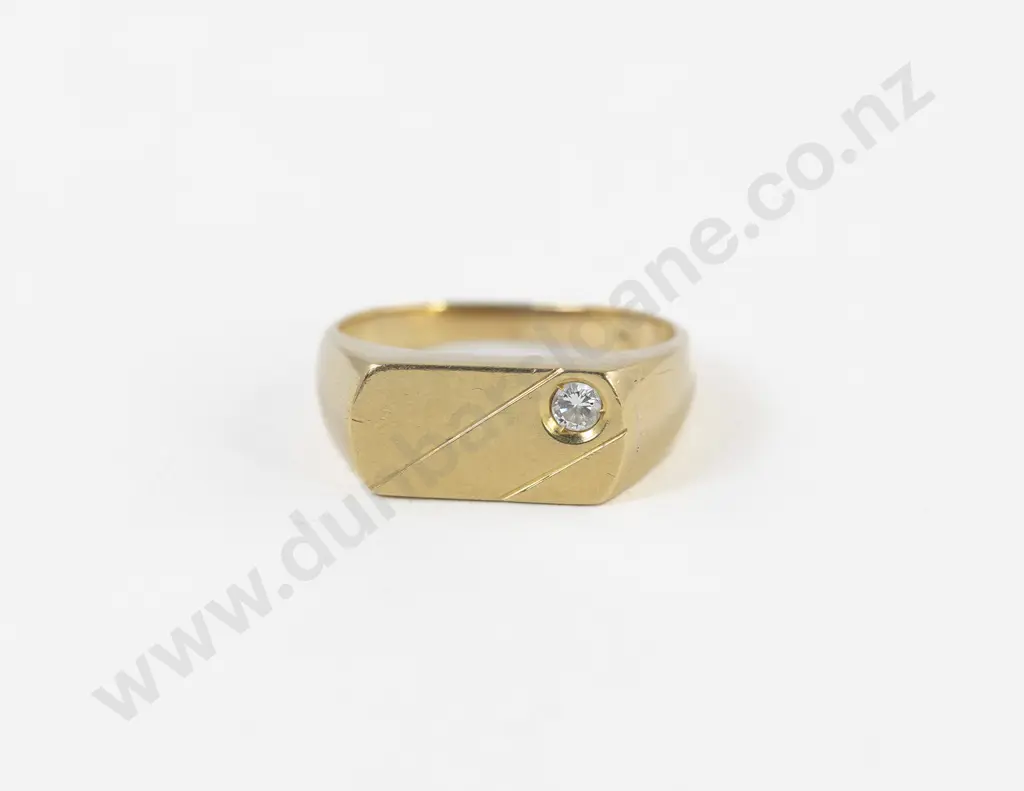 18ct Solitaire Diamond Gents Signet Ring Image 1++
