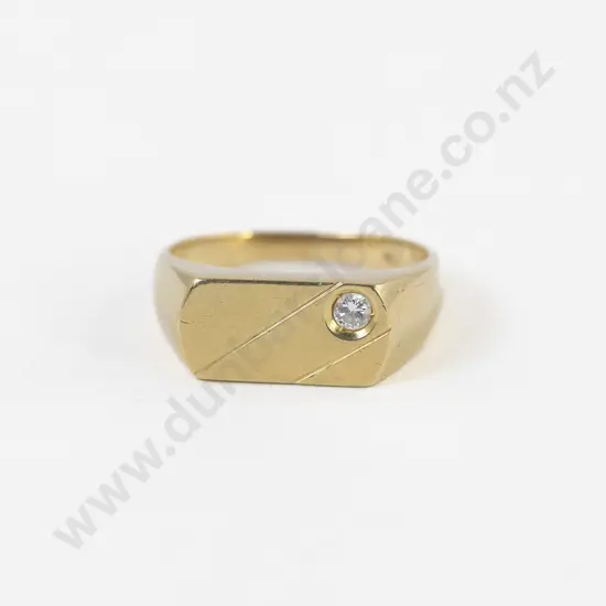 18ct Solitaire Diamond Gents Signet Ring