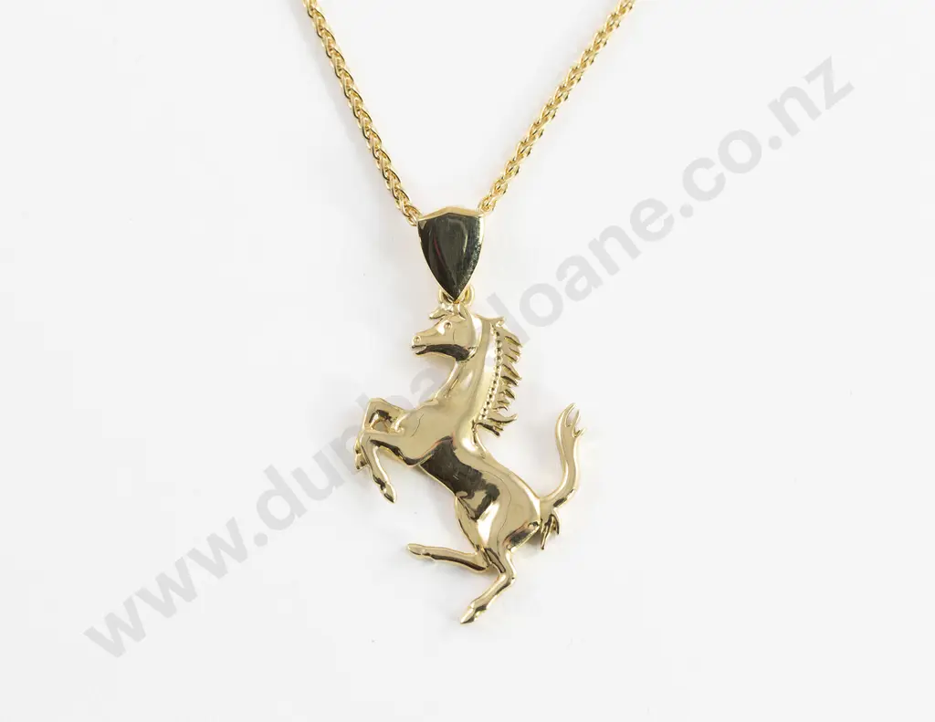 18ct Ferrari Prancing Horse Pendant Image 1++