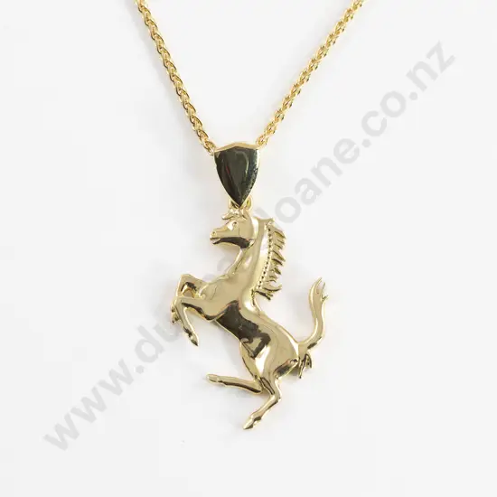 18ct Ferrari Prancing Horse Pendant