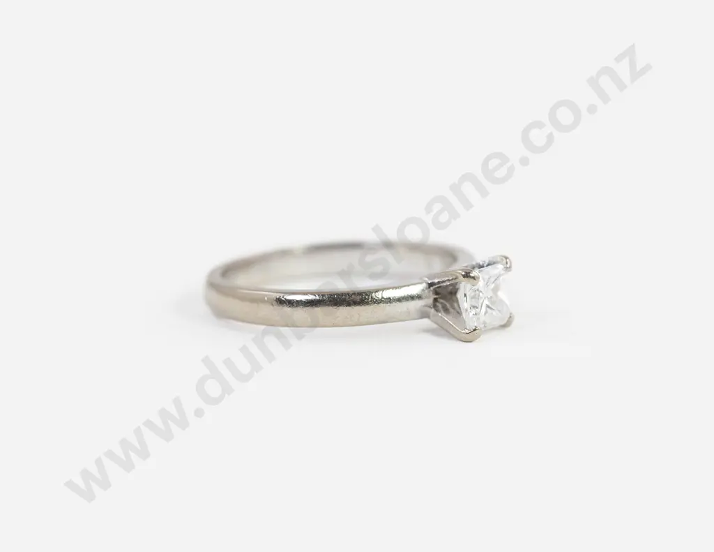 18ct White Gold Solitaire Diamond Ring Image 1++