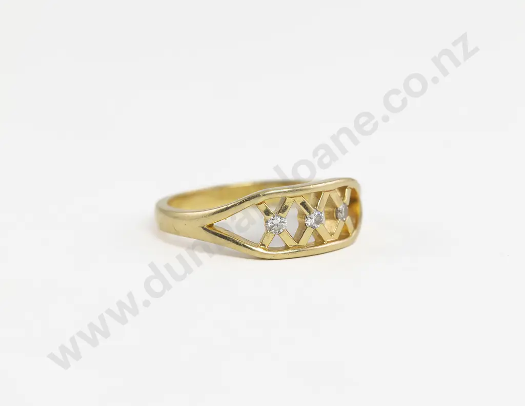 Village Goldsmith Wellington 18ct Three Stone Diamond Band Ring Image 1++