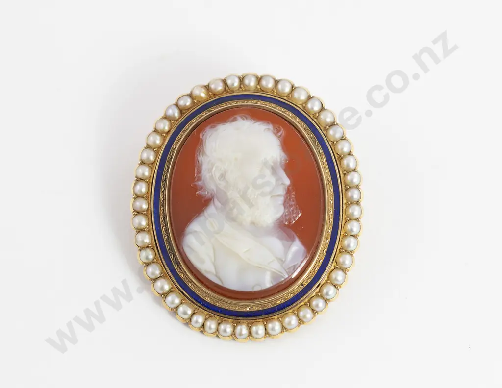 Victorian Grand Tour 15ct and Hardstone Portrait Cameo Brooch/Pendant Image 1++