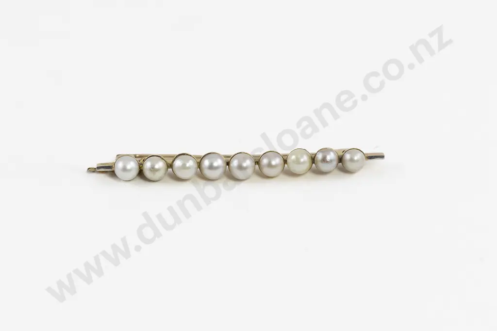Art Deco 18ct Nine Pearl Bar Brooch Image 1++