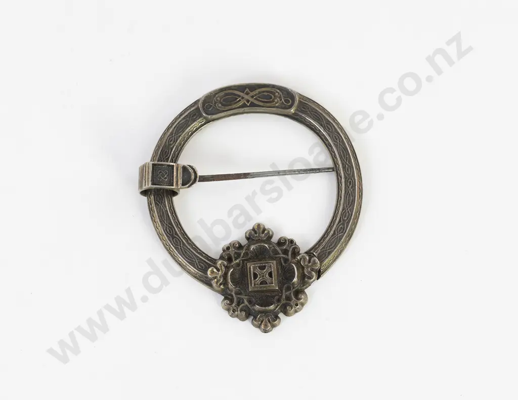 Large Vict Gothic Design Gilt Metal Celtic Brooch Image 1++