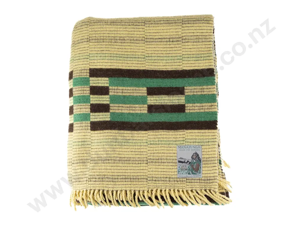 Manatunga Travel Rug Image 1++