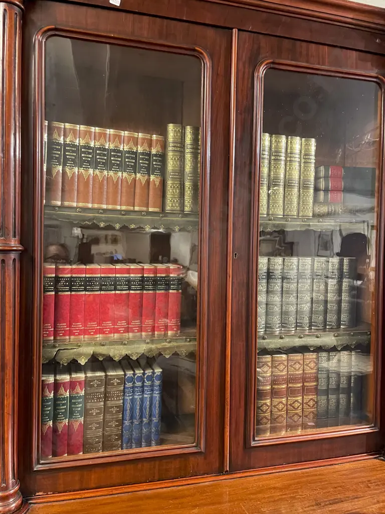 Victorian Mahogany Cabinet Bookcase Image 1++