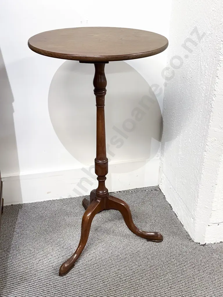 Geo III Mahogany Wine Table Image 1++