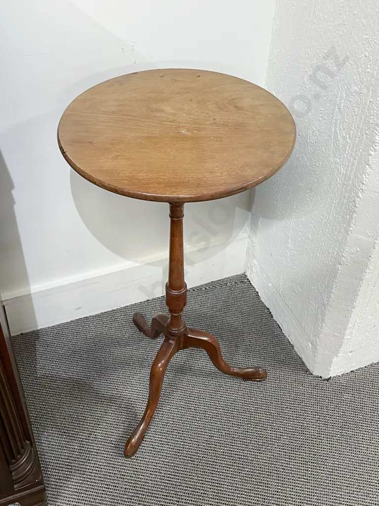 Geo III Mahogany Wine Table Image 1++