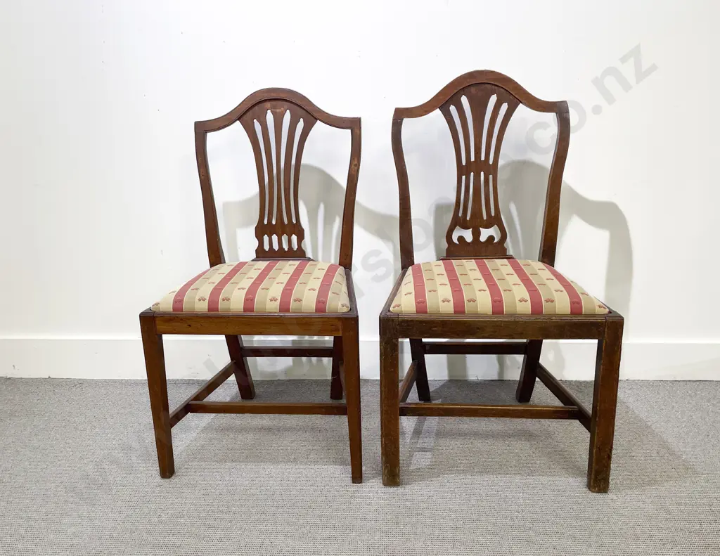 Pair of Chippendale Style Mahogany Dining Chairs Image 1++