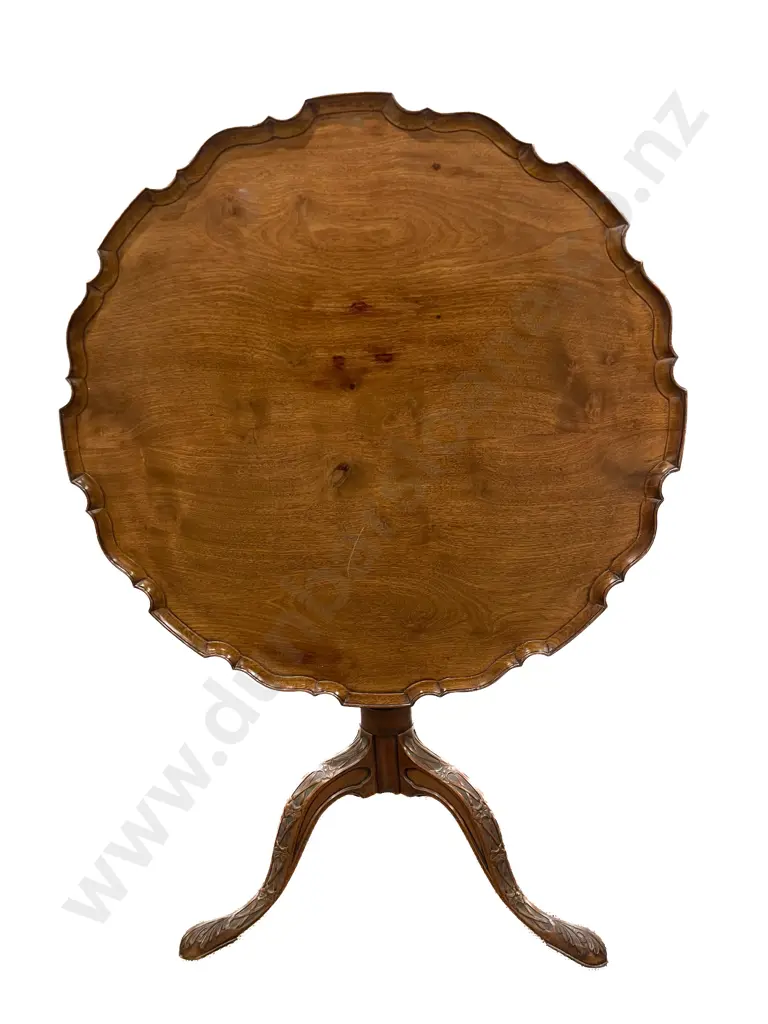 An Attractive Geo III Mahogany Snap Top Supper Table Image 1++
