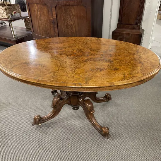 Vict Figured Walnut Oval Snap Top Loo Table