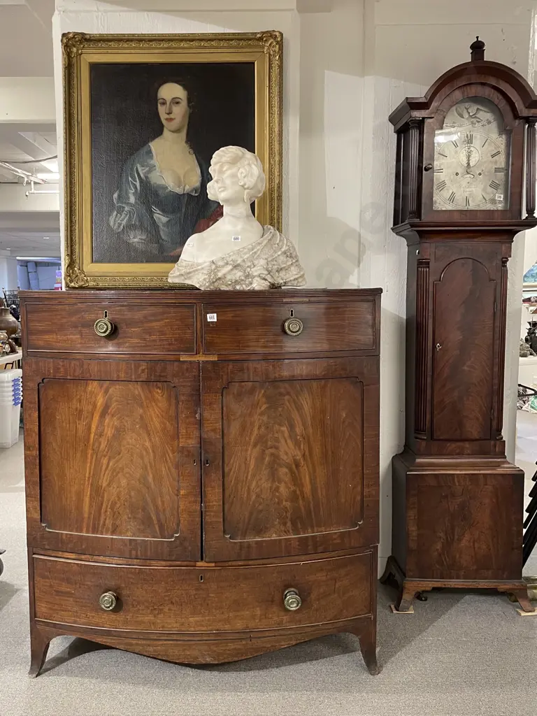 Regency Mahogany Bowfront Linen Press Image 1++