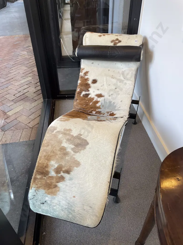 Le Corbusier LC4 Style Chaise Lounge Image 1++
