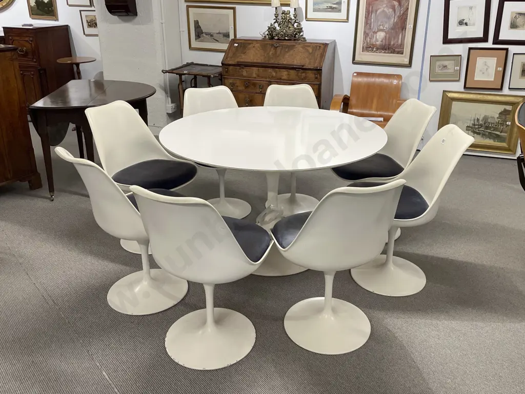 Vintage Eero Saarinen Style Tulip Dining Table and Eight Chairs Image 1++
