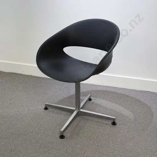 Kusch And Company Volpino Swivel Armchair