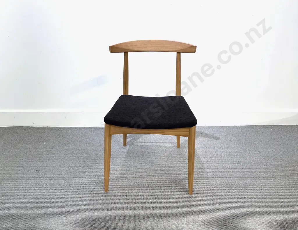 Takahashi Asako For Feelgood Designs 250 Chair Image 1++