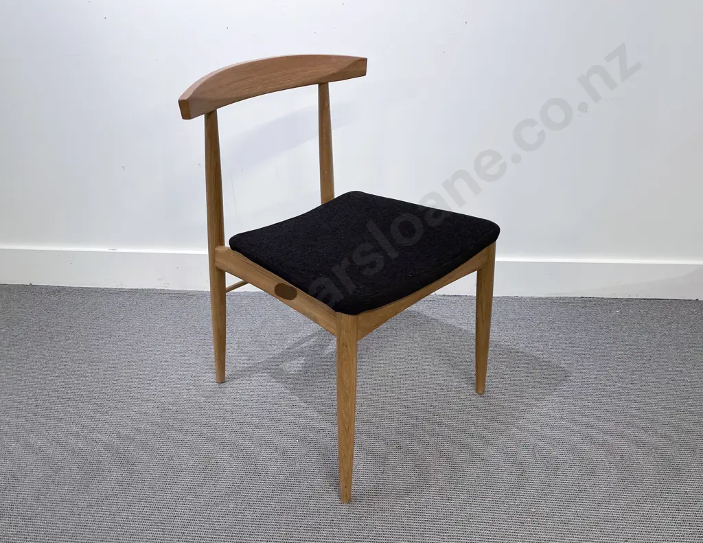 Takahashi Asako For Feelgood Designs 250 Chair Image 1++